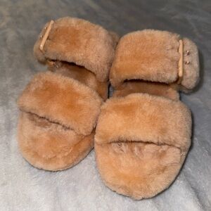 UGG Fluff Slippers